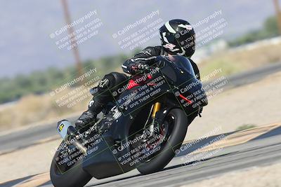 media/Oct-13-2025-Moto Forza (Mon) [[a66d839500]]/3-B Group/Session 3 (Turn 16)/